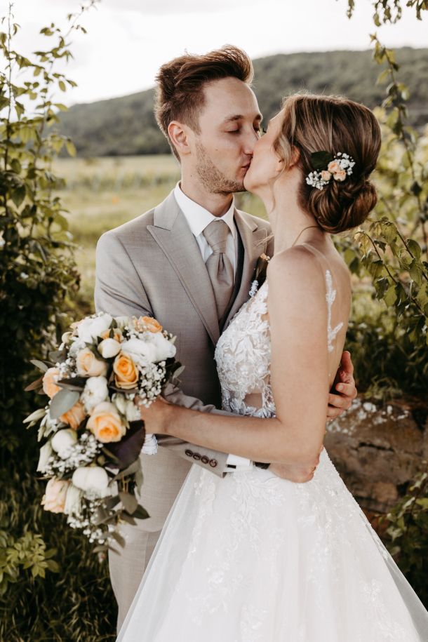 Hochzeitsfotograf Pfalz - Andreas Heu - ungestellte Brautpaarshooting bei natürlichem Licht