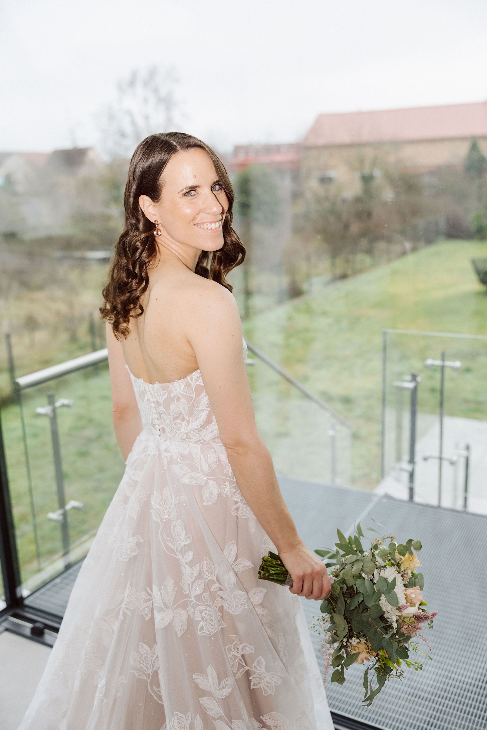 Hochzeitsfotograf Saarland - Pfalz - Rheinhessen - Mainz - Andreas Heu WEDDINGS - Editorial Brautpaarshooting - Weinberge - Hochzeit im Herbst