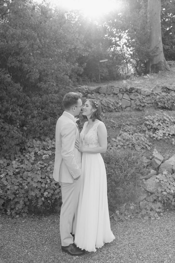 Hochzeitsfotograf Schloss Münchweiler im Saarland- Andreas Heu Weddings - Brautpaarshooting, natürliche Hochzeitsbilder