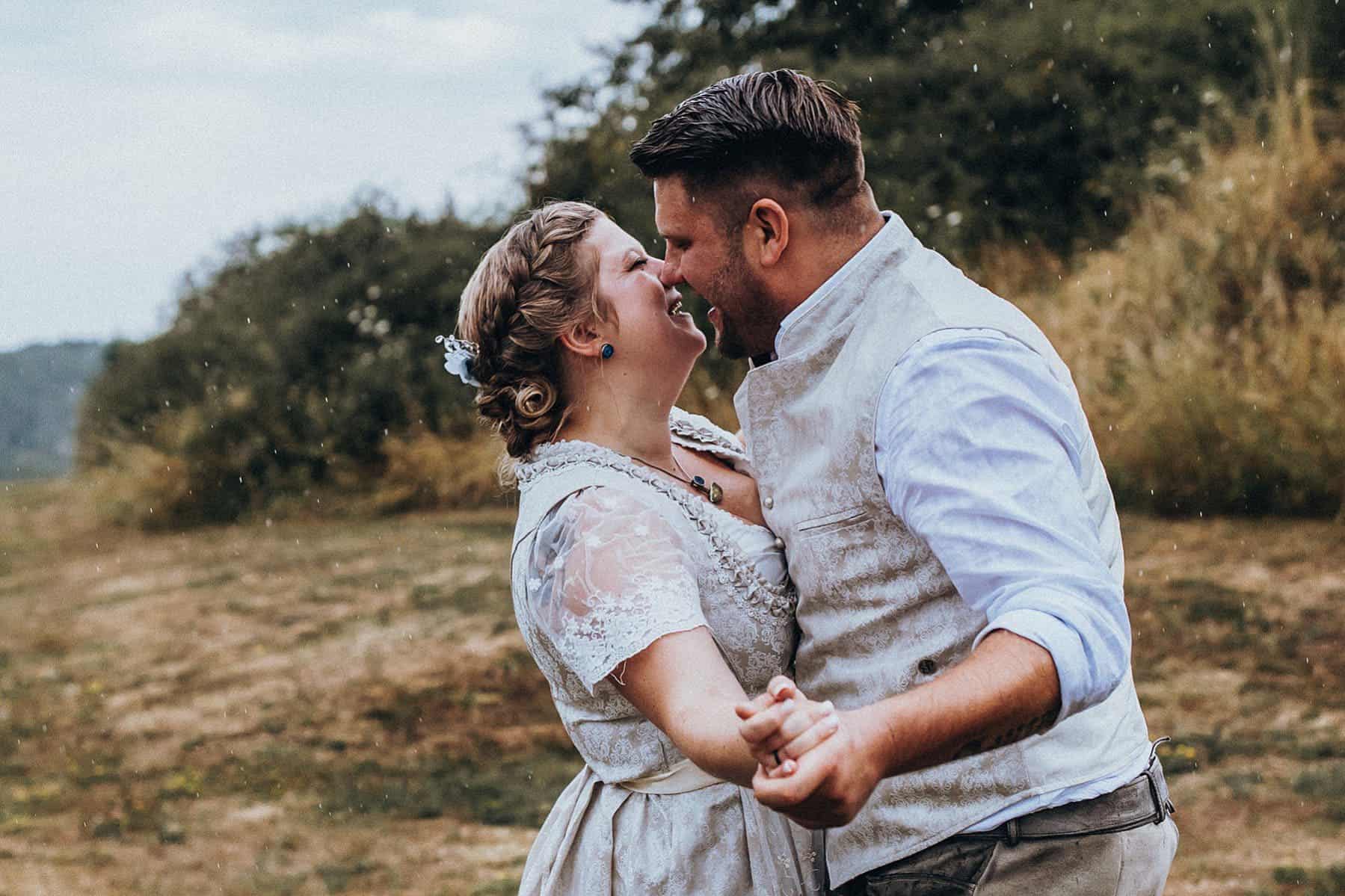 hochzeitsfotograf-andreas-heu-hochzeitsreportage-Brautpaarshooting-natürliche-paarfotos-trauung_1134