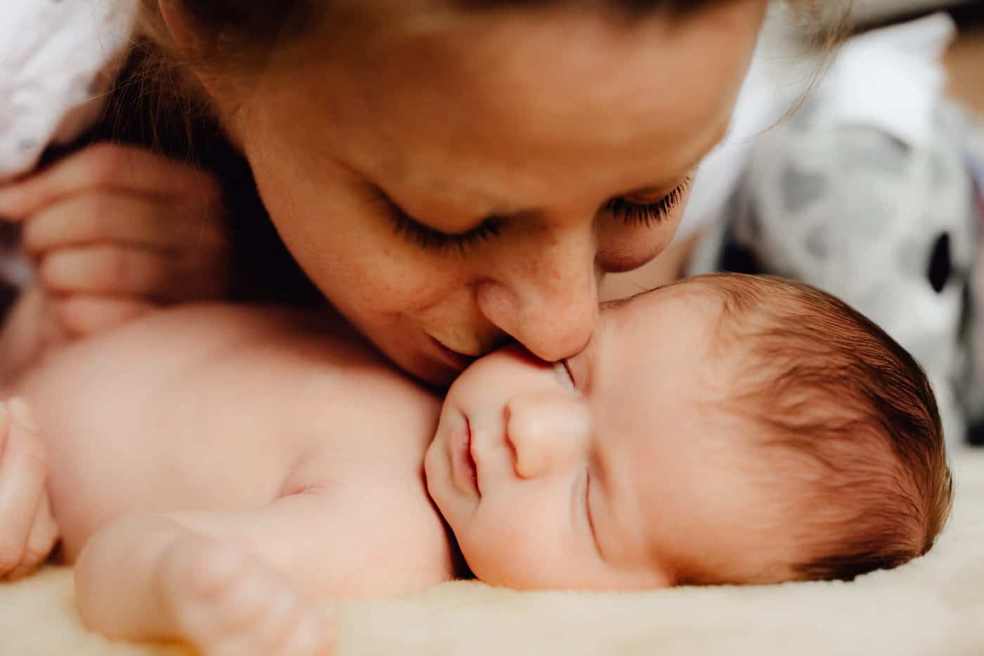 Familienfotograf Saarland und Pfalz - Andreas Heu - Newborn Shooting Homestory