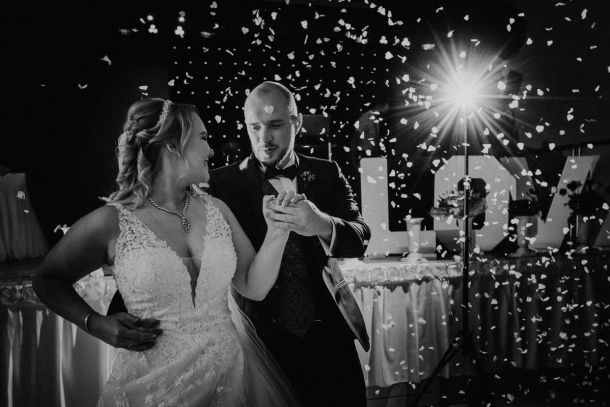 Hochzeitsfotograf im Saarland und der Pfalz - Hochzeitstanz Brautpaar russische Hochzeit mit Tamada