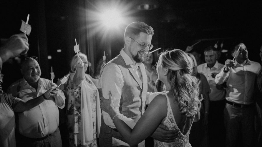 Hochzeitsfotograf Trier - Hochzeitstanz - Hochzeitslocation Jahreszeiten Trier - Andreas Heu Weddings