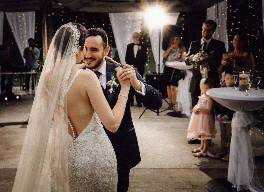 Heiraten im Le Schloss Halberg Saarbrücken - authentische Hochzeitsfotografie im Saarland und der Pfalz Andreas Heu - Hochzeitstanz
